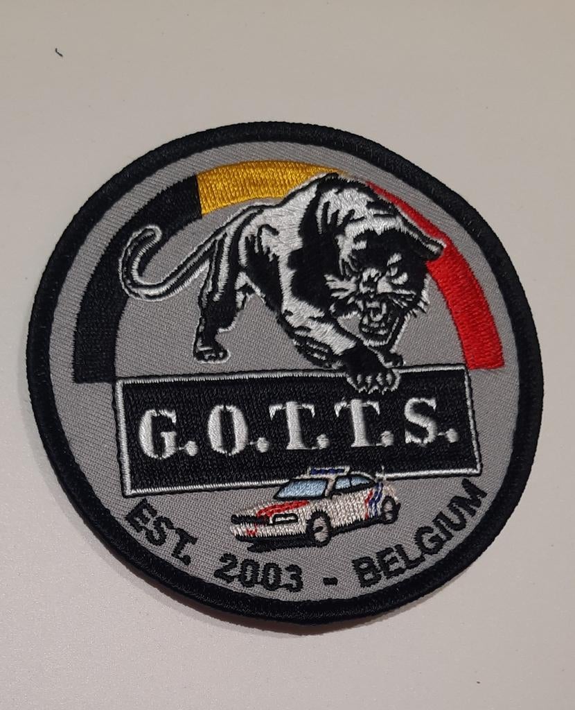 Police de Patch, Collections, Envoi