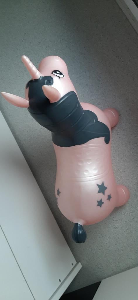 Licorne sauteuse, Enlèvement