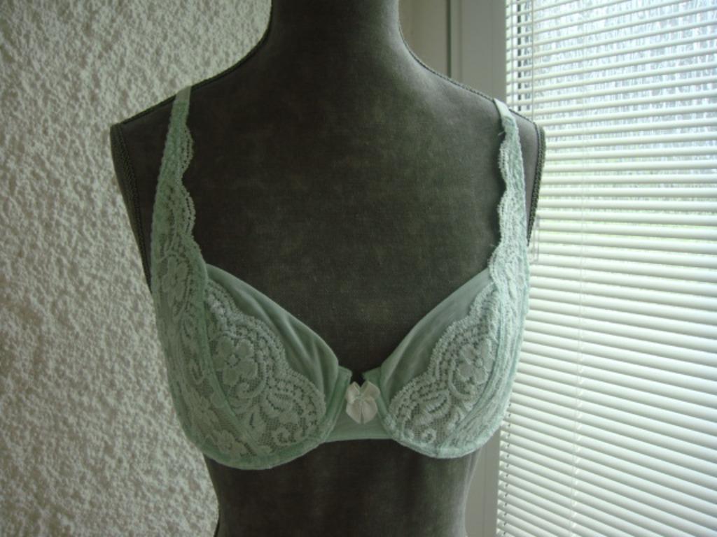 Soutien gorge vert clair. Marque: "MIRIALE". FR 95 B., Kleding | Dames, Ondergoed en Lingerie, MIRIALE"., Ophalen of Verzenden