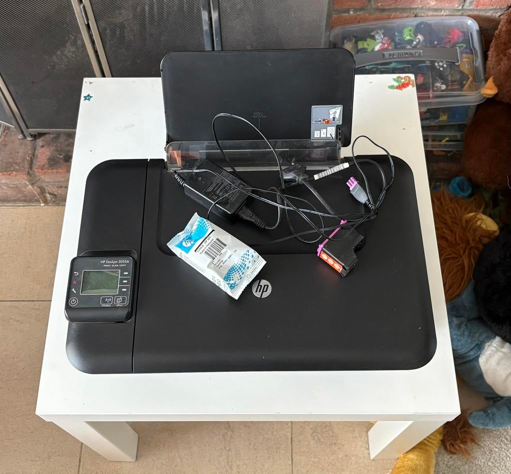 Imprimante noir HP deskjet 3050A e-all-in-one sprinter serie, Wi-Fi intégré, Copier, Imprimante, Enlèvement