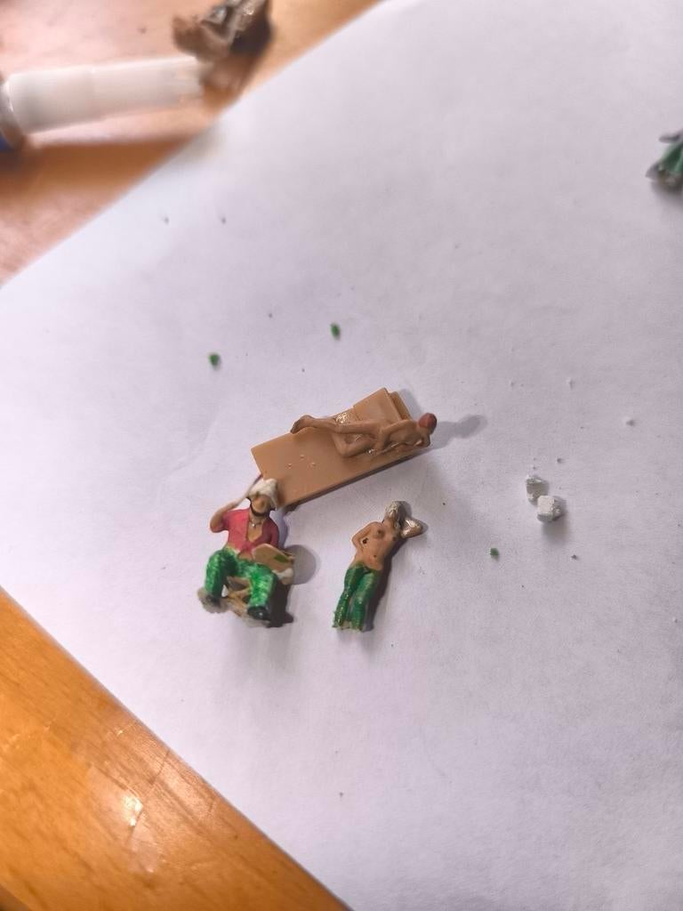 3 personnages diorama ho coquin, Enlèvement ou Envoi, Utilisé, Nature