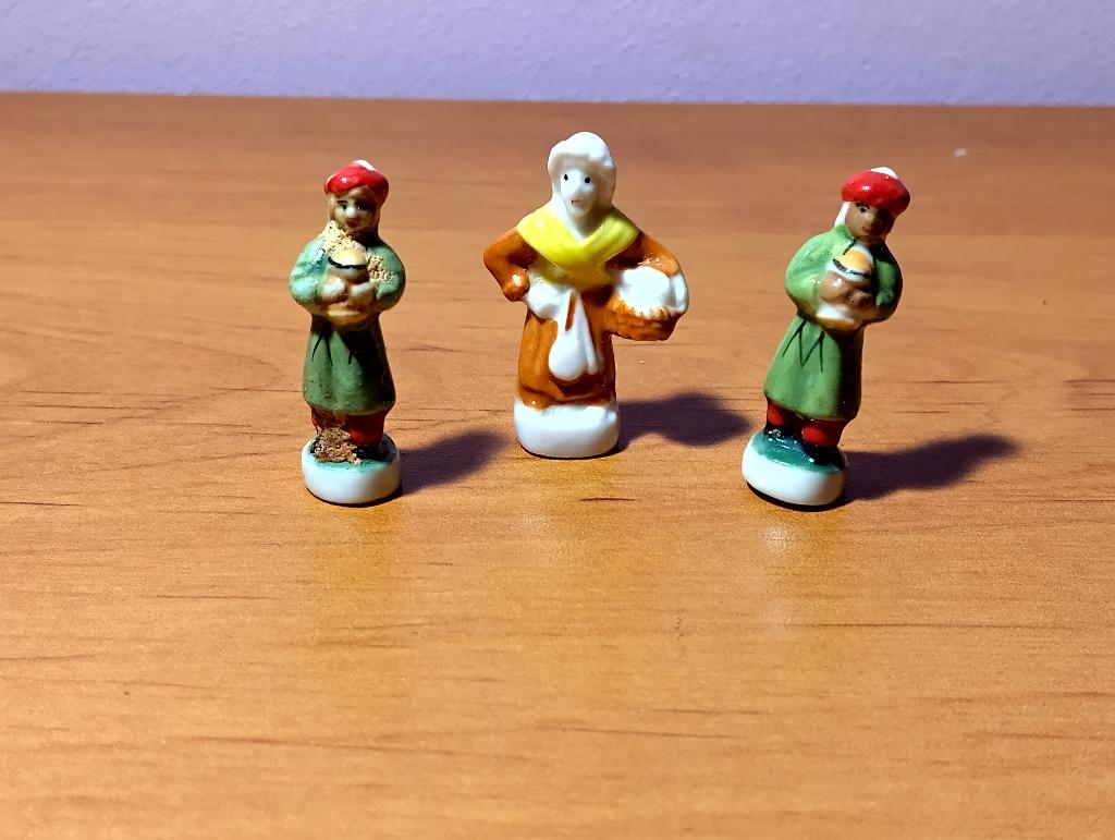 3 santons/décorations pour gâteaux, Enlèvement