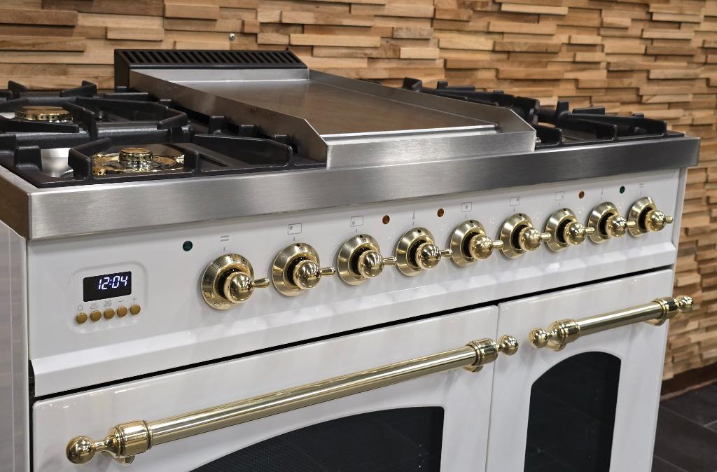 🔥Luxe Fornuis Boretti 90 cm hoogglans wit messing 300 oven, 60 cm of meer, Ophalen of Verzenden, Zo goed als nieuw, Energieklasse A of zuiniger