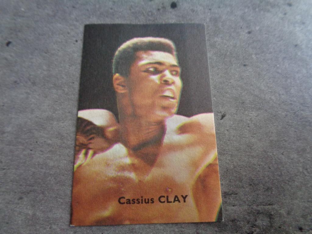 CASSIUS CLAY ALI CHROMO PHOTO CHAMPION DE BOXE SIXTIES, Hobby & Loisirs créatifs, Autocollants & Images, Autocollant, Enlèvement ou Envoi