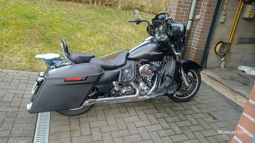 Harley Davidson Street Glide, 2 cilinders, 1600 cc, Cruise Control, Particulier