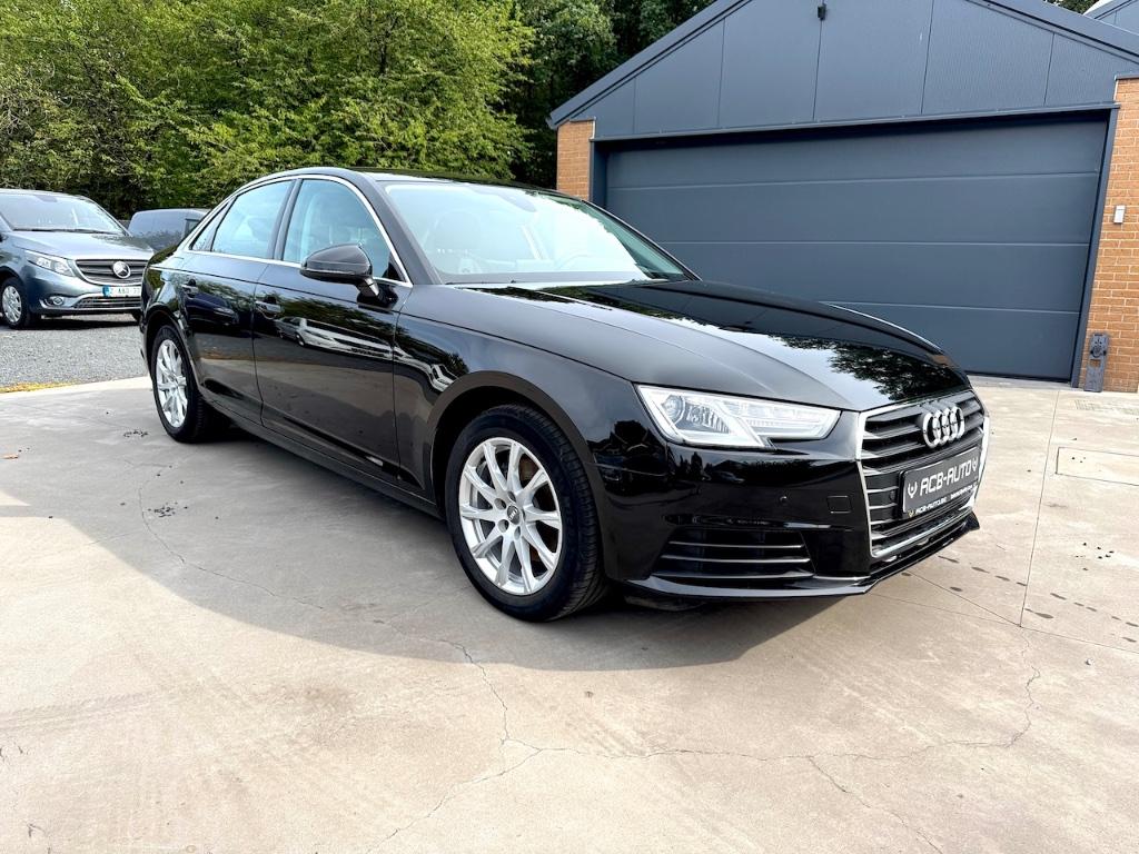 Audi A4 2.0 TFSI S tronic  2020, Auto's, 4 deurs, Stof, USB, 4 cilinders