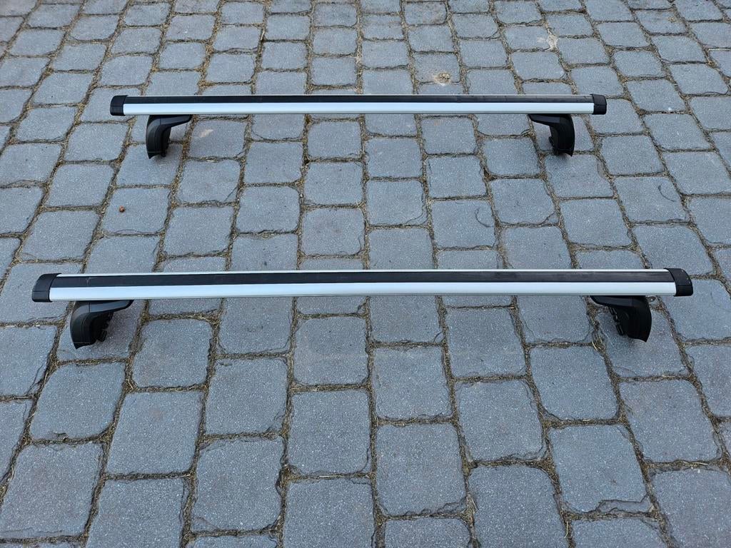 Thule aërodynamische dakdragers voor o.a. BMW, Ophalen, Zo goed als nieuw