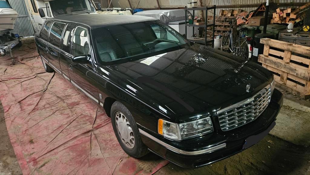 Limousine  Cadillac, Auto's, Cadillac, Automaat, 8 cilinders, Zwart, Leder