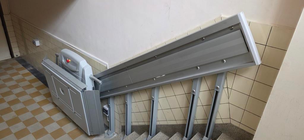 Platformlift te koop wegens verbouwing, Enlèvement