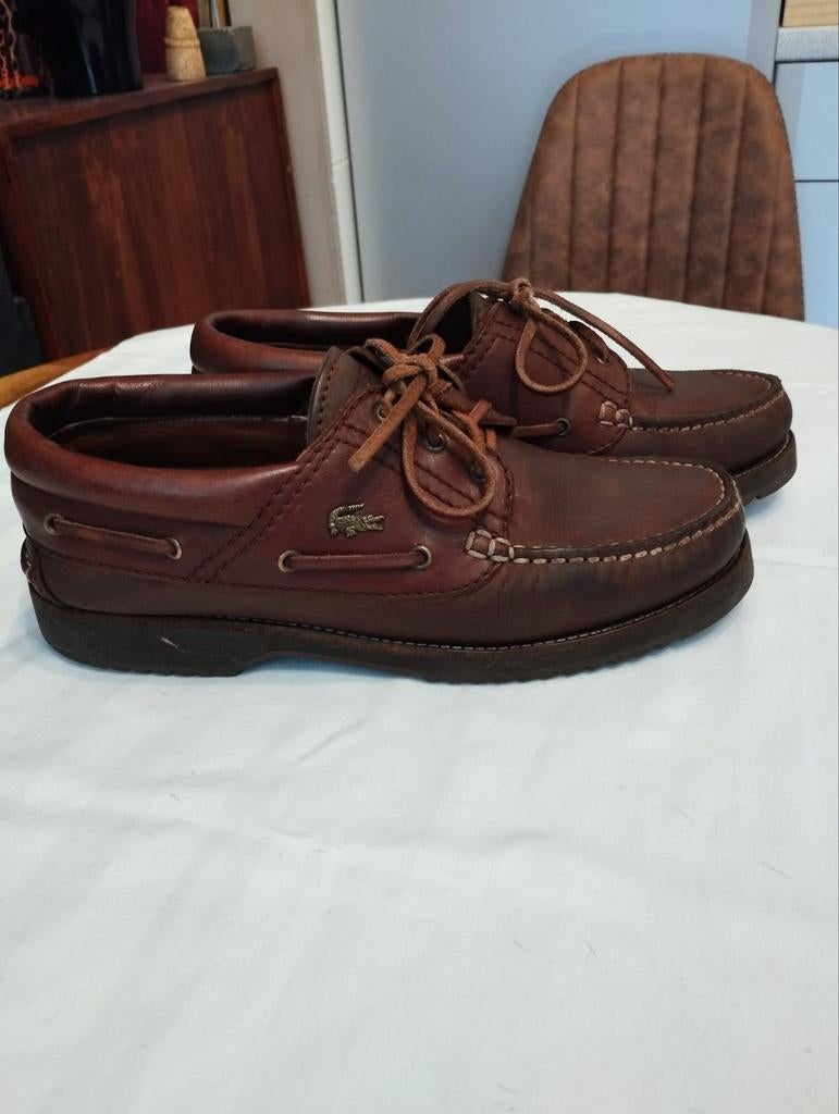 Molière LACOSTE en brun taille 9.5/43, Enlèvement, Comme neuf, Brun