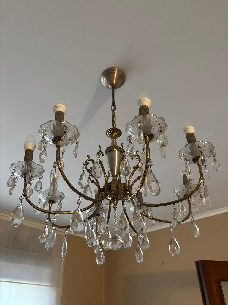 Lustre à pampilles en laiton doré et cristal classique, Maison & Meubles, Lampes | Lustres, Enlèvement, Comme neuf, Verre, Vintage & Classique