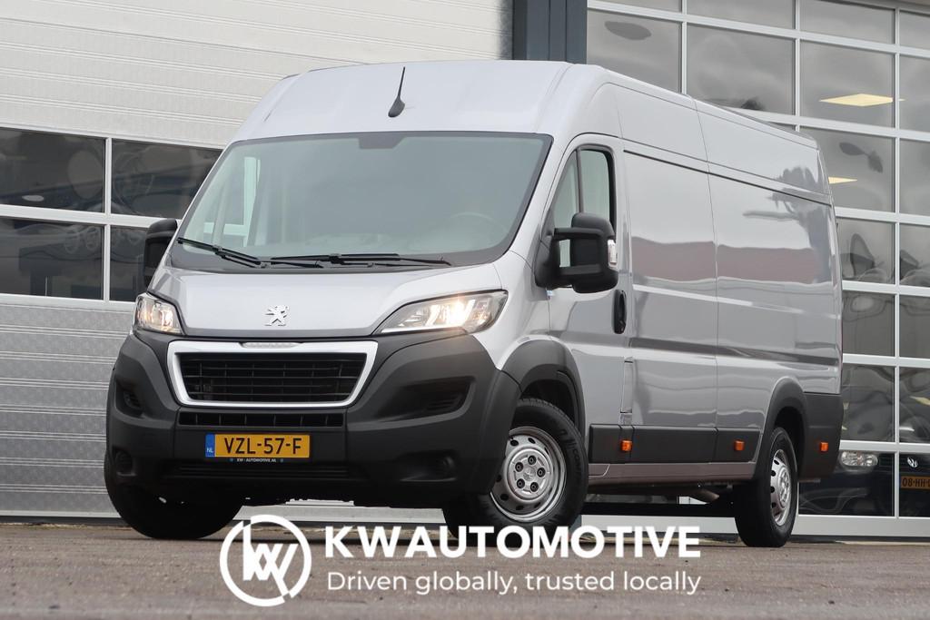 Peugeot Boxer 2.2 BlueHDi 165 L4H3 CAMERA/ CRUISE/ AIRCO/ CA, Auto's, Bestelwagens en Lichte vracht, Voorwielaandrijving, Stof