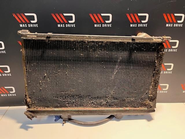 Lexus LS400 ucf10 radiator, Utilisé