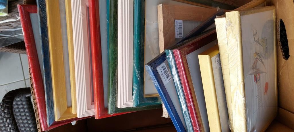 Vele kaders met glas, Ophalen