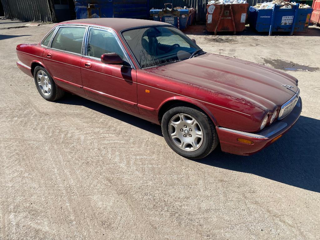 Jaguar XJ8 3200cc V8 LPG 2000 213 km volledig opteert, Auto's, Particulier, LPG, Te koop