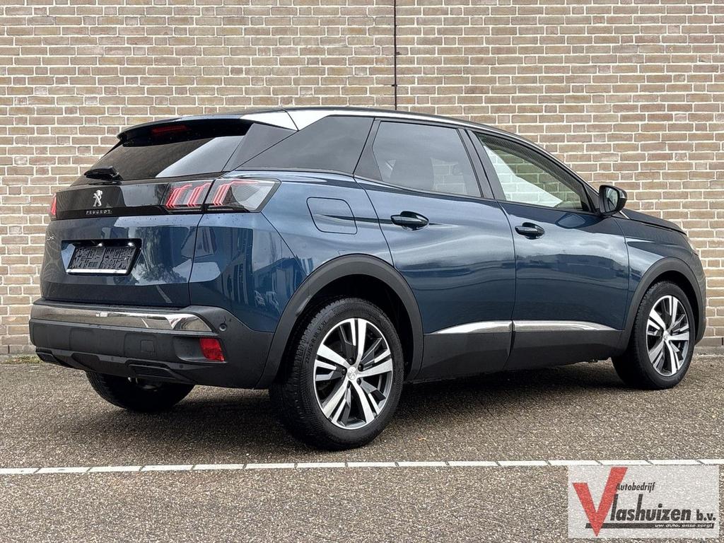 Peugeot 3008 1.5 BlueHDi Blue Lease Allure | € 12.350,- NETT, Auto's, Peugeot, Automaat, 135 g/km, Parkeersensor, Blauw