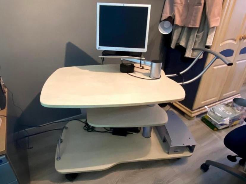 Bureau à roulettes (amovible) bois clair, Enlèvement, Avec roues, Comme neuf