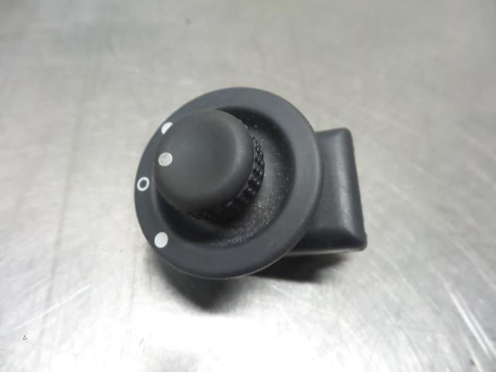 Commutateur rétroviseur d'un Renault Clio (Clio 2 01-), Renault, -, 3 mois de garantie, Utilisé