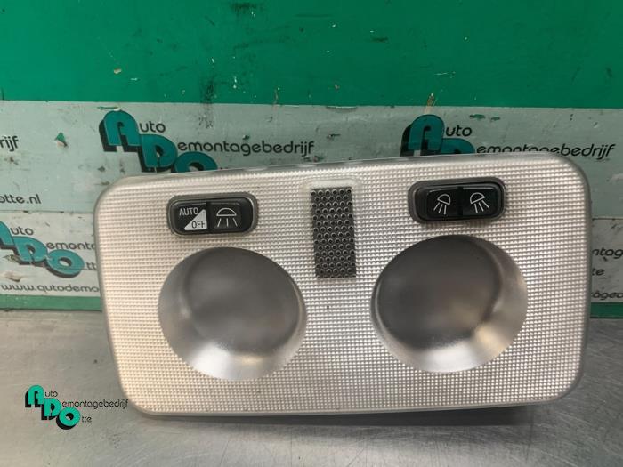 Eclairage intérieur avant d'un Alfa Romeo GT, -, 3 mois de garantie, Utilisé, Alfa Romeo