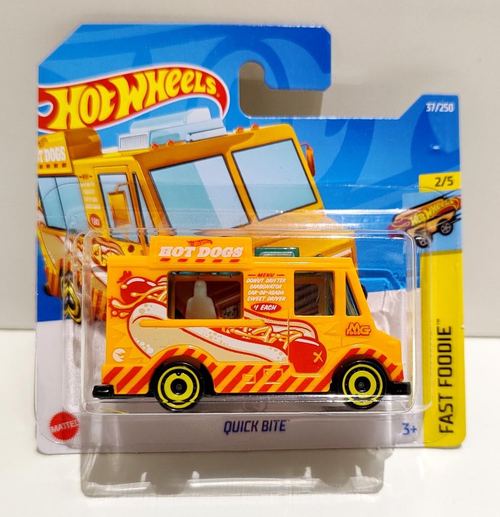 Hot Wheels Treasure Hunt Quick Bite Food Hot Dogs (2022), Hobby en Vrije tijd, Modelauto's | Overige schalen, Ophalen of Verzenden