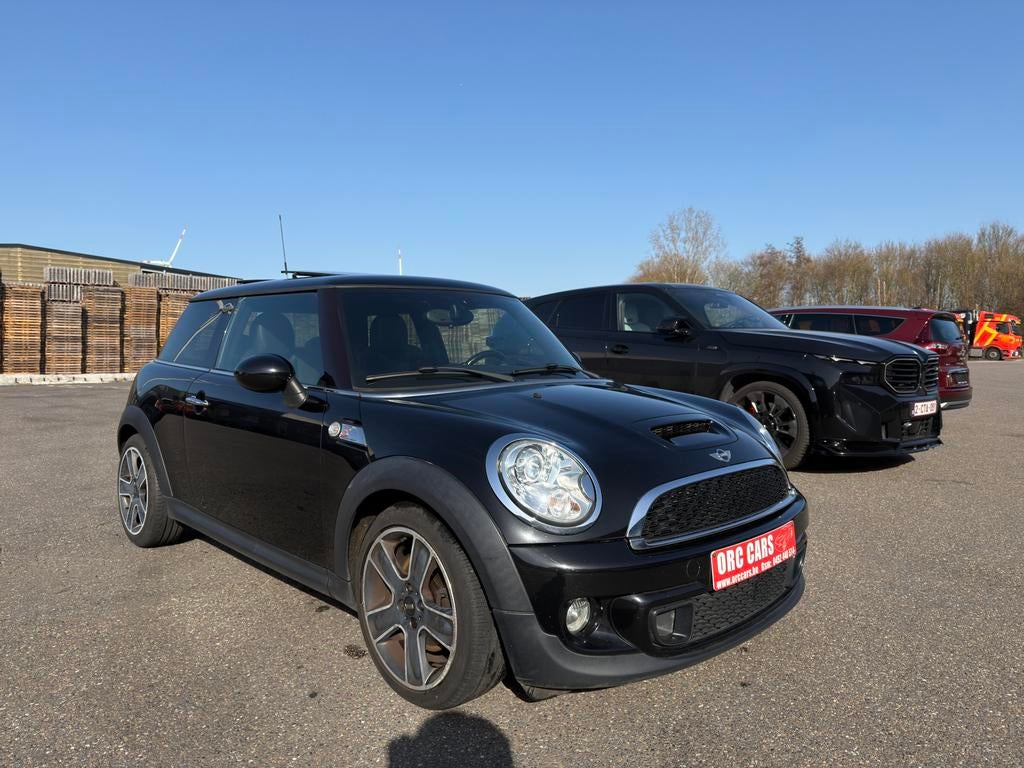 MINI Cooper S 1.6i 16v IN PERFECTE STAAT !! GARANTIE, Auto's, Mini, Zwart, 4 cilinders, Leder en Stof, Zwart