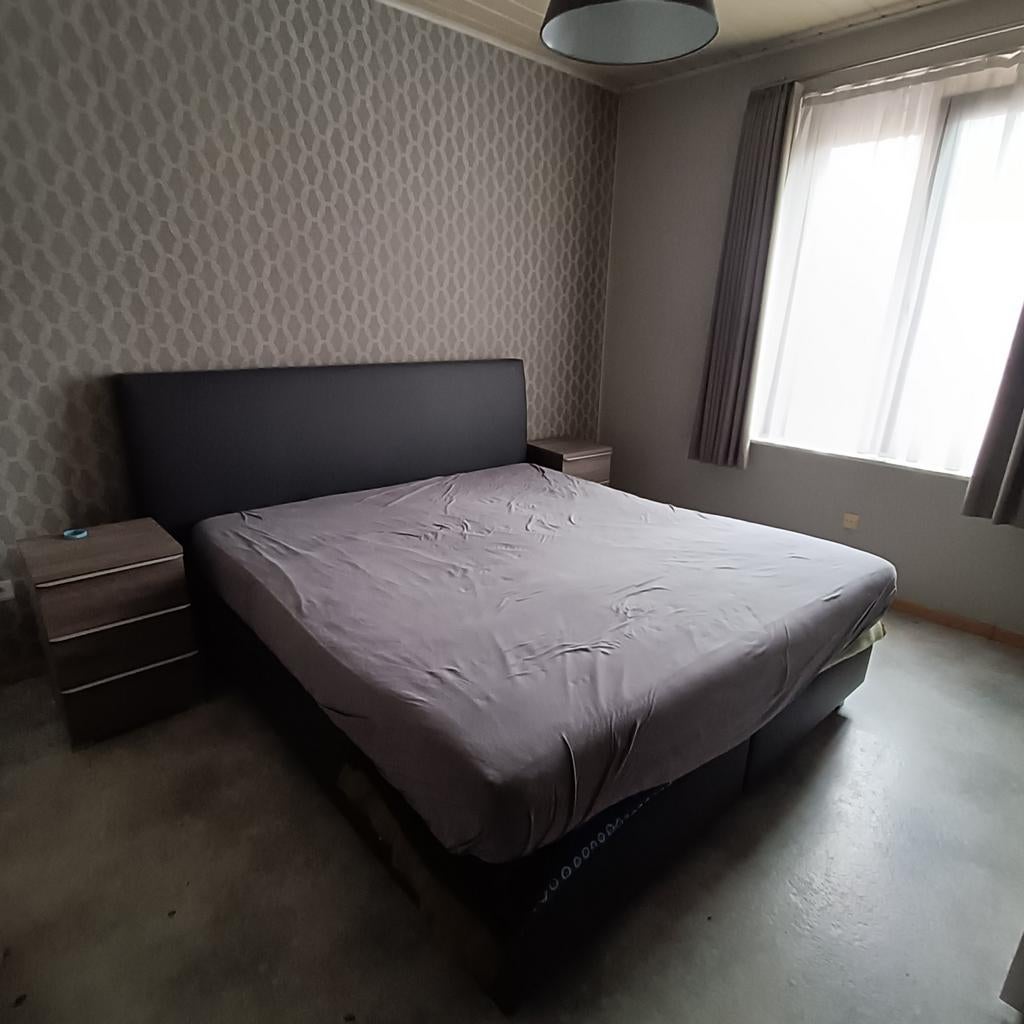 Slaapkamer in heel goede staat, Enlèvement