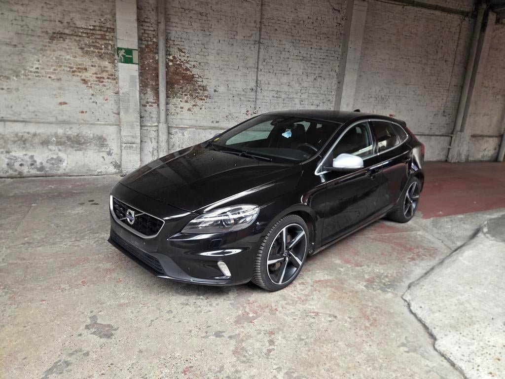 VOLVO V40 2.0 D4 R-DESING VAN 2016 EURO 6B MET 190PK, Auto's, Volvo, Parkeersensor, Zwart, 5 deurs, Particulier