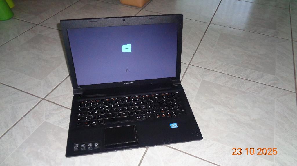 Windows laptop LENOVO, Computers en Software, Windows Laptops, Gebruikt, 15 inch, 4 GB, Azerty, Ophalen