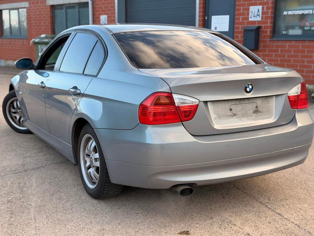 BMW 3 SERIE ✅318i BENZINE AIRCO ZETELVERWARMING, Auto's, 1995 cc, Zwart, 4 cilinders, Parkeersensor
