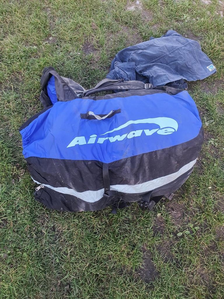 Airwave, Sports nautiques & Bateaux, Enlèvement