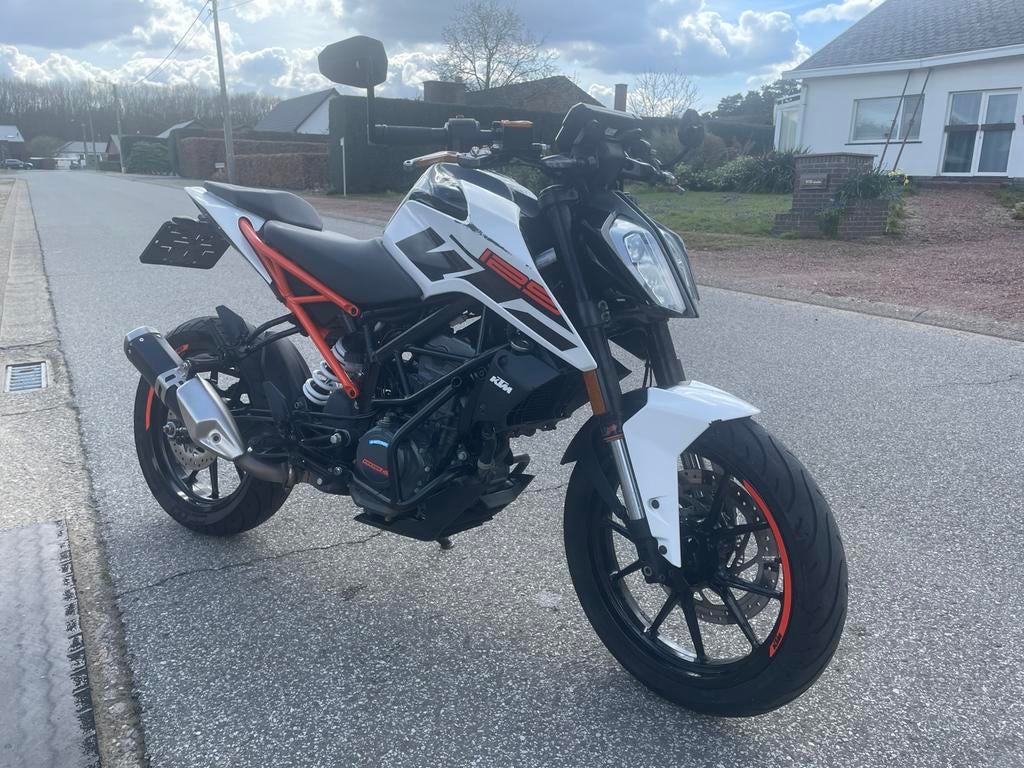 Ktm duke 125cc (2018), Motos, Particulier