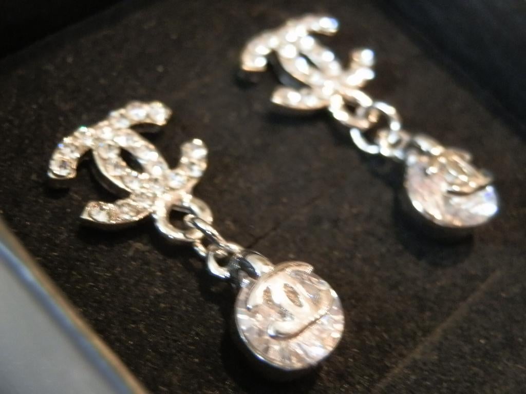 boucles d'oreilles Chanel Cristal boucles d'oreilles, Enlèvement ou Envoi, Comme neuf, Avec cristal, Autres matériaux