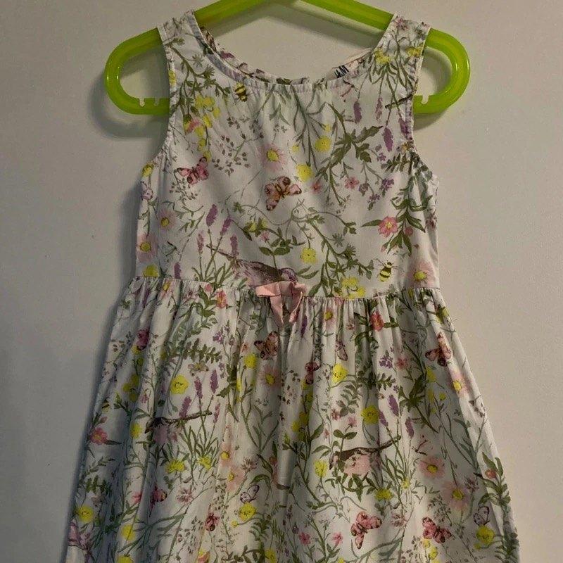 Robe d'été à motif vert « H&M » taille 110 - 5 ans, Enfants & Bébés, Vêtements enfant | Taille 110, Robe ou Jupe, Enlèvement ou Envoi