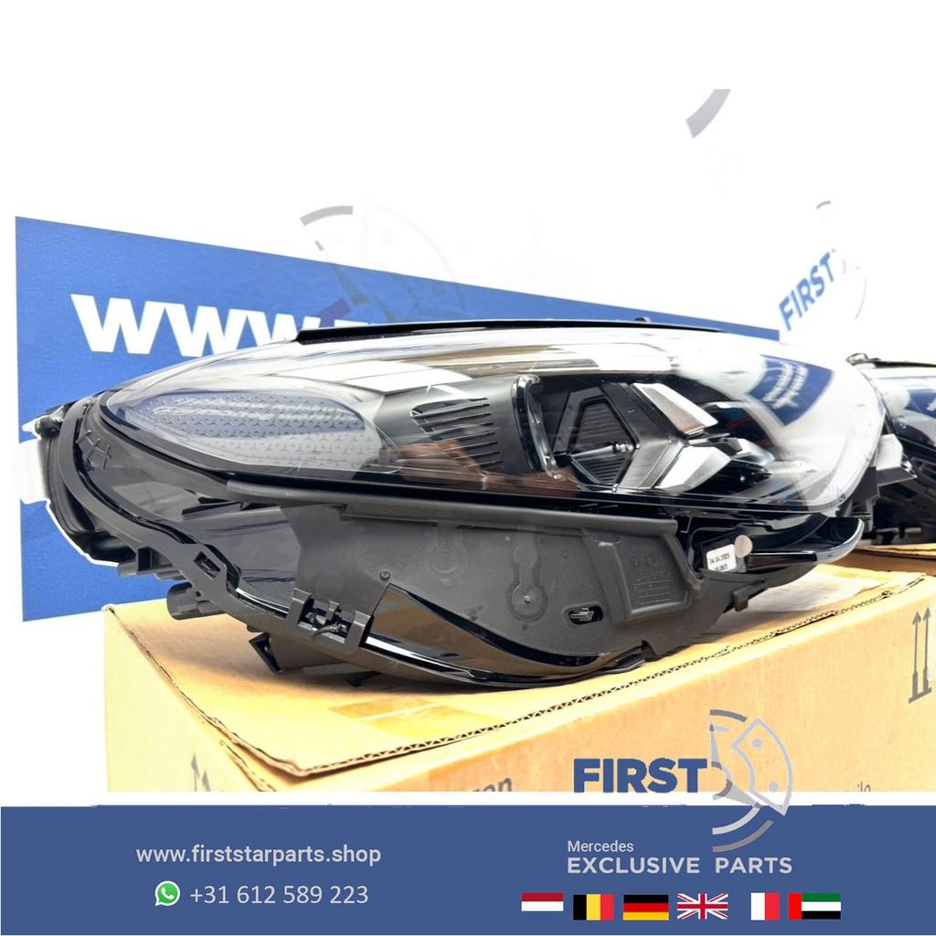 W174 CLA LED HIGH PERFORMANCE KOPLAMP RECHTS A1749062602 Mer, Gebruikt, -, Ophalen of Verzenden, -