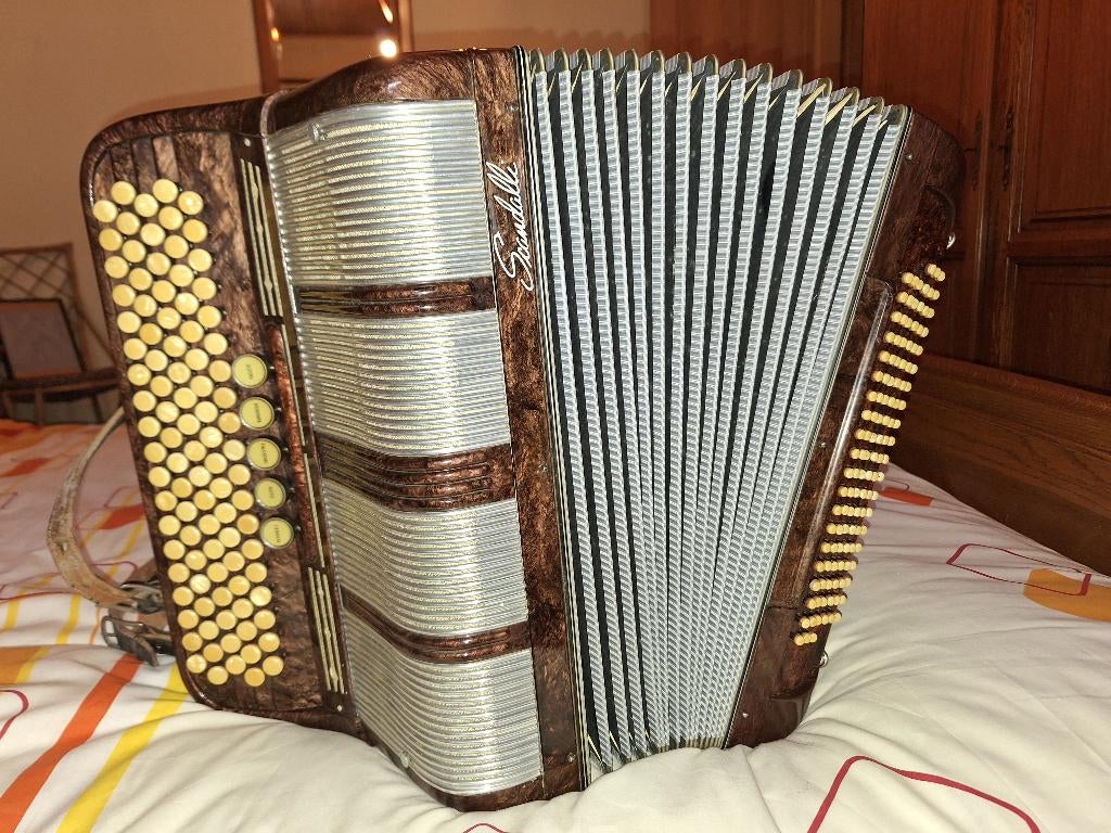 ACCORDEON SCANDALLI, Muziek en Instrumenten, Blaasinstrumenten | Overige, Ophalen, Zo goed als nieuw, Overige soorten