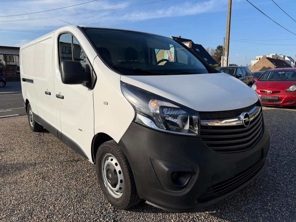Opel Vivaro 1.6 tdci bj 2017 euro 6, Auto's, Euro 6, Bedrijf, 5 deurs, Te koop