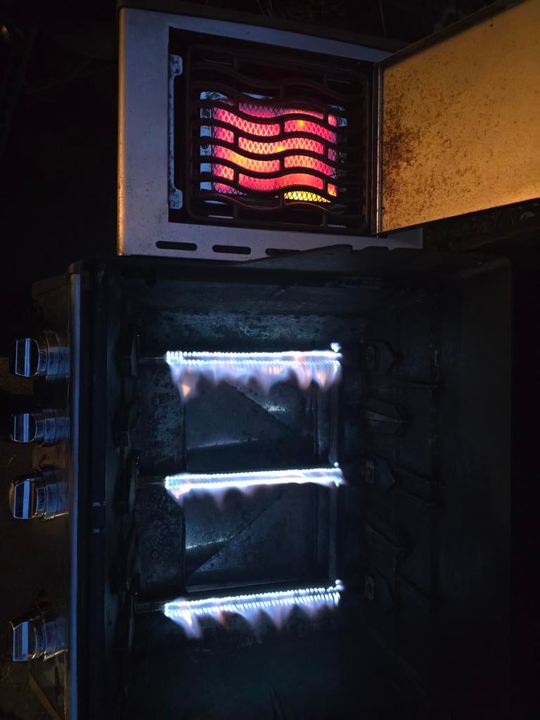 Napoleon Rogue 425 SIB met Sizzle Zone + Veel Extra’s!, Tuin en Terras, Ophalen, Napoleon Rogue 425