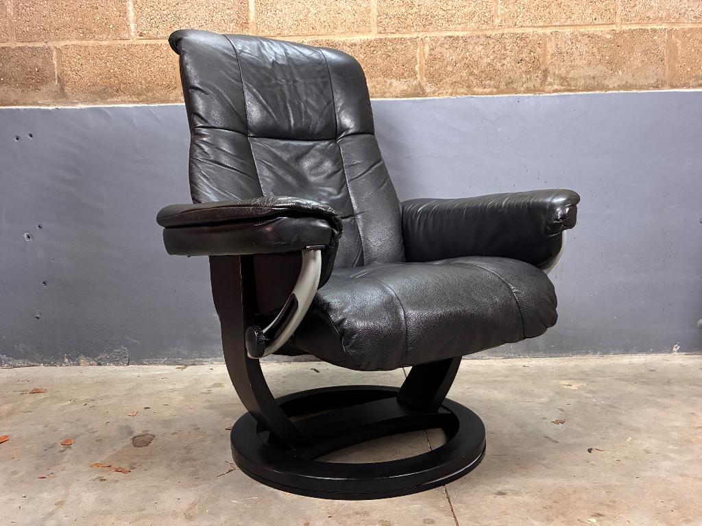 Leder zwart relax fauteuil stijl Ekornes Stressless, Huis en Inrichting, Ophalen, Gebruikt, Leer, Vintage seventies Scandinavisch Skalma