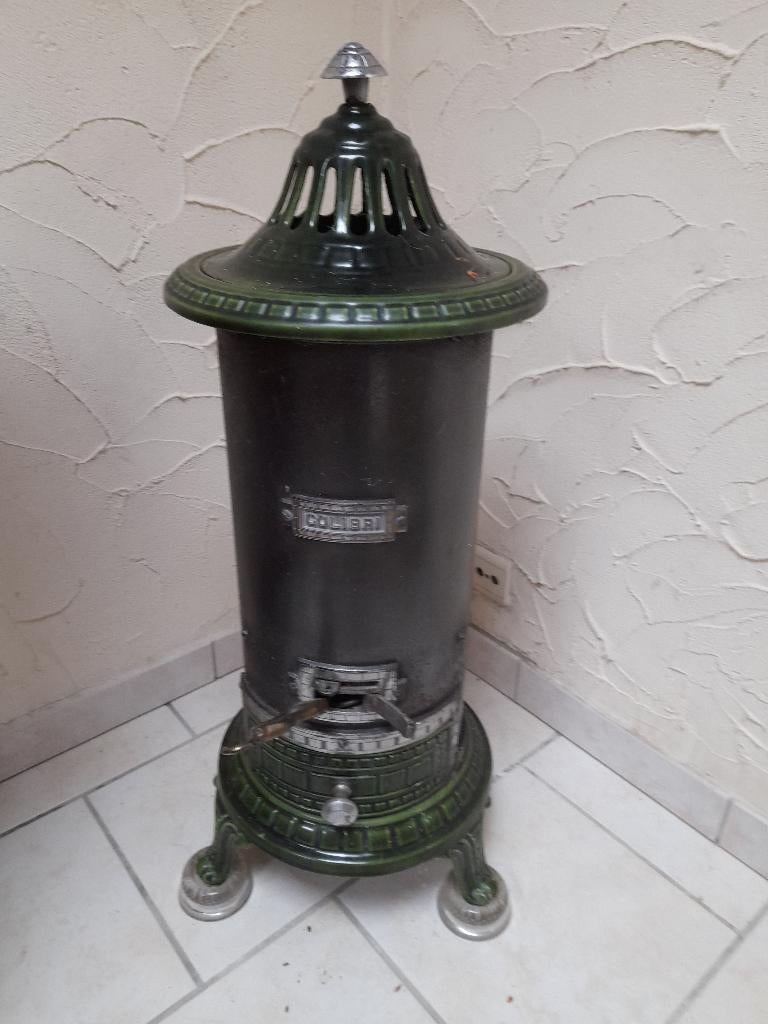 Ancien Poêle en fonte, Maison & Meubles, Poêles, Comme neuf, Enlèvement, Bois, Autoportant