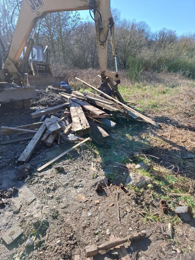 Bois à donner gratuitement, Moins de 3 m³, Enlèvement, Autres essences de bois, Bûches