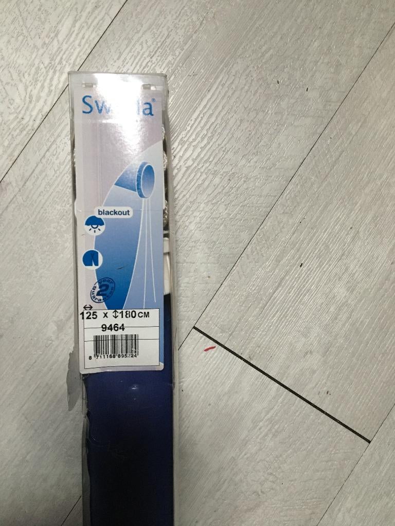 Rolgordijn donkerblauw (125x180) verduisterend-nieuw, Huis en Inrichting, Stoffering | Gordijnen en Lamellen, Ophalen, 100 tot 150 cm