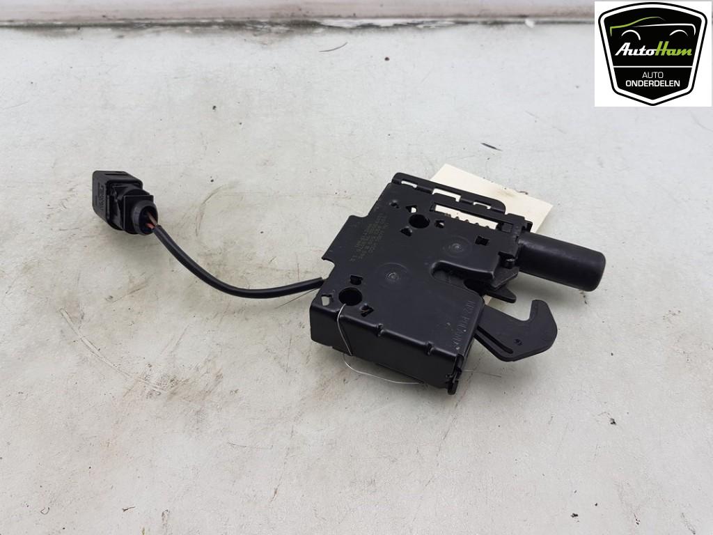 SERRURE CAPOT Audi A1 Sportback (8XA / 8XF) (|8S0823509B|), Autos : Pièces & Accessoires, Utilisé, Audi