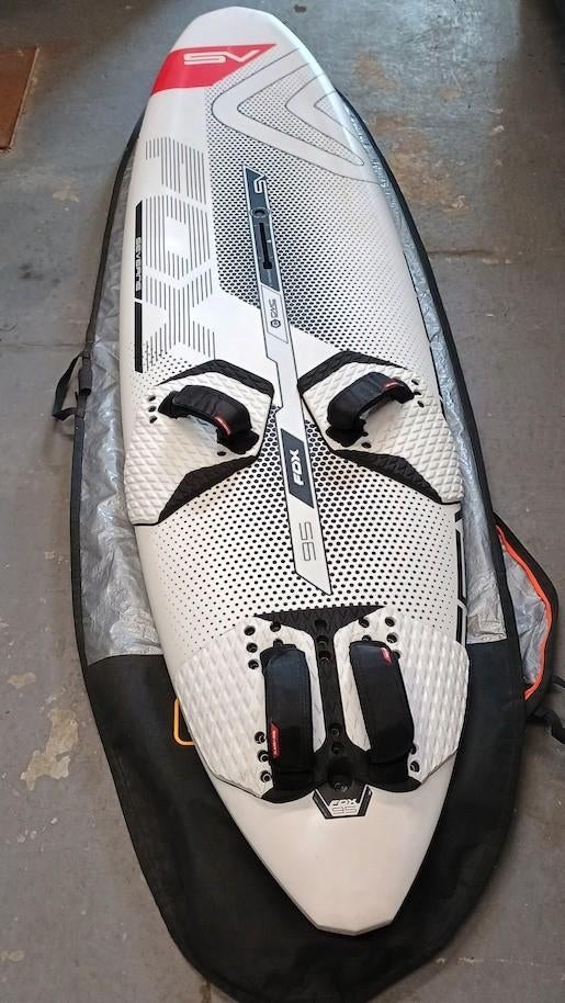 Severne Fox 95 HD in goede staat met boardbag, Watersport en Boten, Ophalen, Zo goed als nieuw, Plank