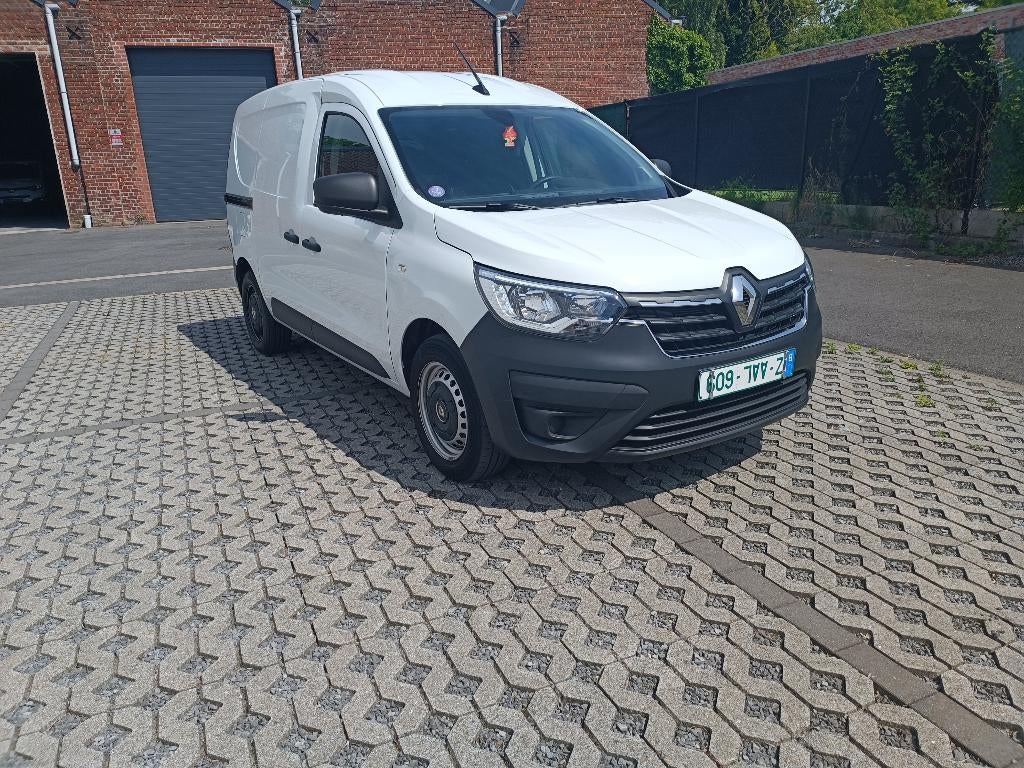renault expres benzine met weinig km bwj 2023, Autos, Renault, Achat, Euro 6, Entreprise, Boîte manuelle