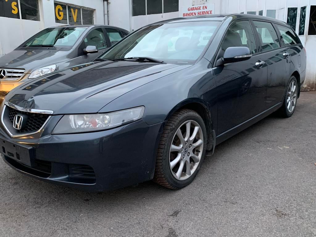 Honda Accord 2.0i Automaat bj.2005 199.000km 160pk, Auto's, Honda, Traction-control, 114 kW, Zwart, 4 cilinders