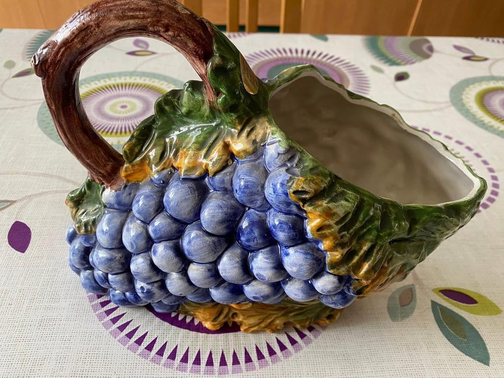 Pichet vintage Bassano en majolique – Authentique et unique, Maison & Meubles, Accessoires pour la Maison | Plataux & Paniers