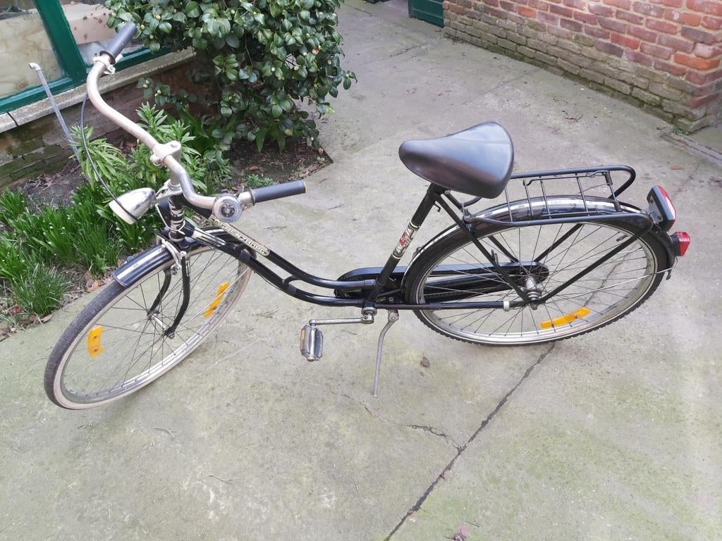 Dames fiets, Ophalen