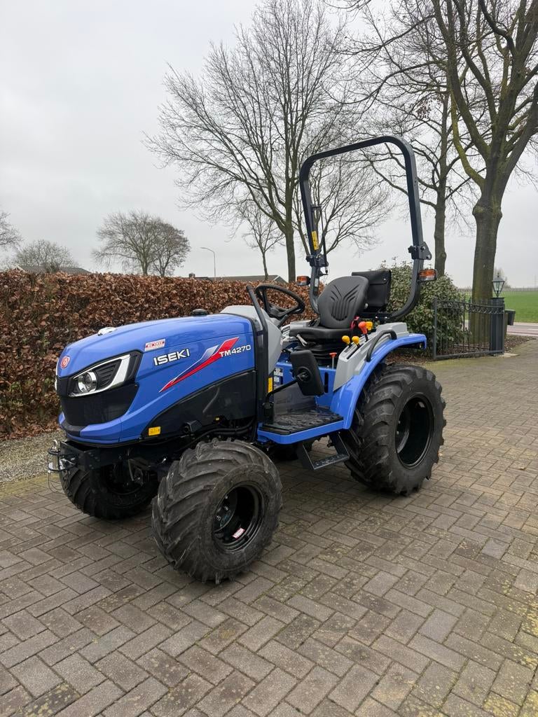 Iseki tm4270 hydrostaat, Antiquités & Art, Antiquités | Outils & Instruments, Enlèvement ou Envoi