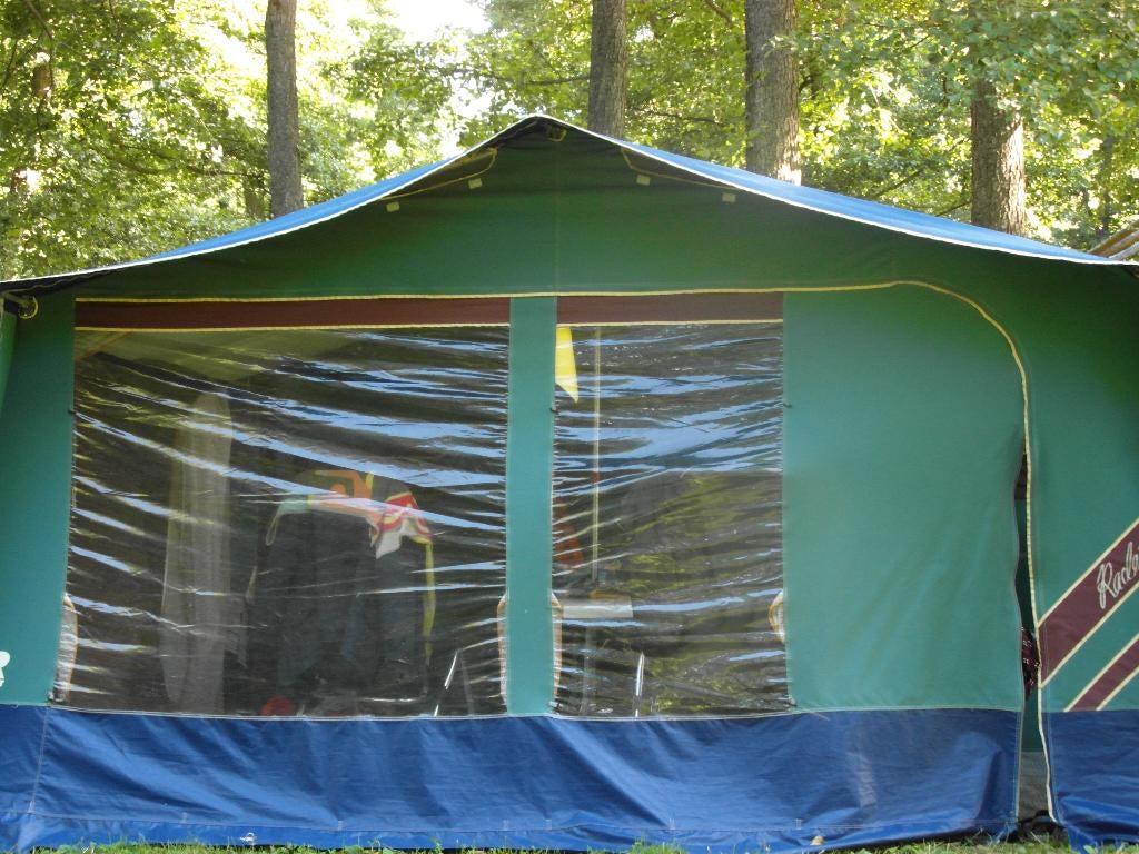 Campingcar Raclet Lavender - remorque avec tente escamotable, Caravanes & Camping, Caravanes pliantes, Jusqu'à 4, Présent, Raclet