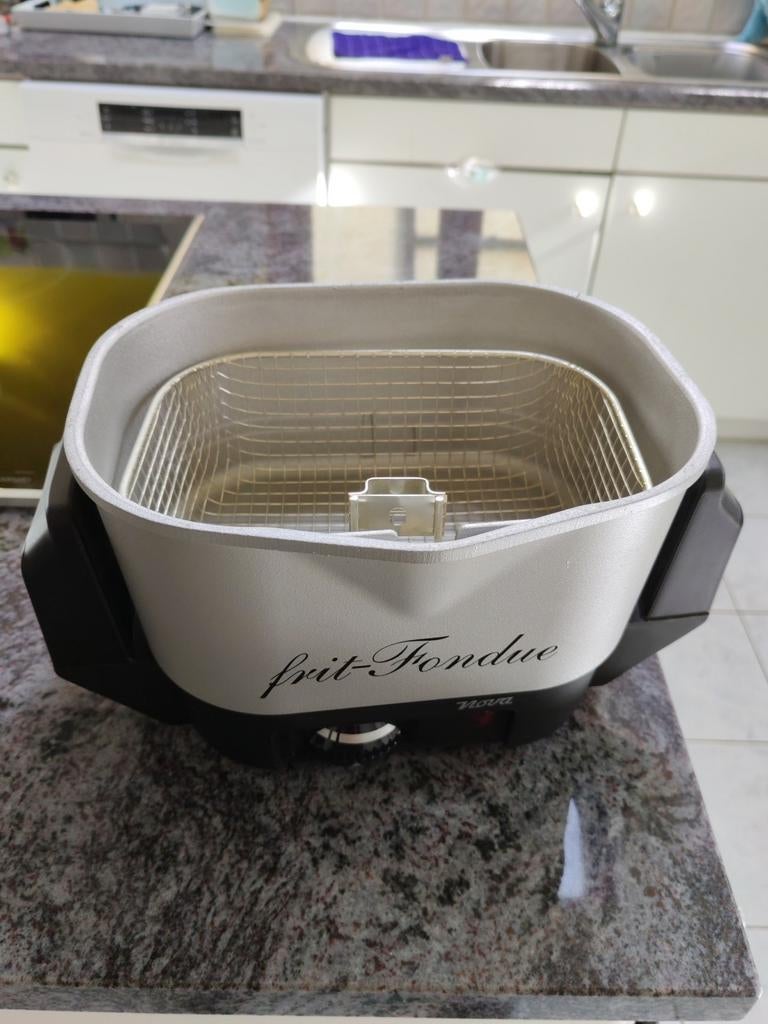 Kleine friteuse/fondue, Ophalen, Nieuw